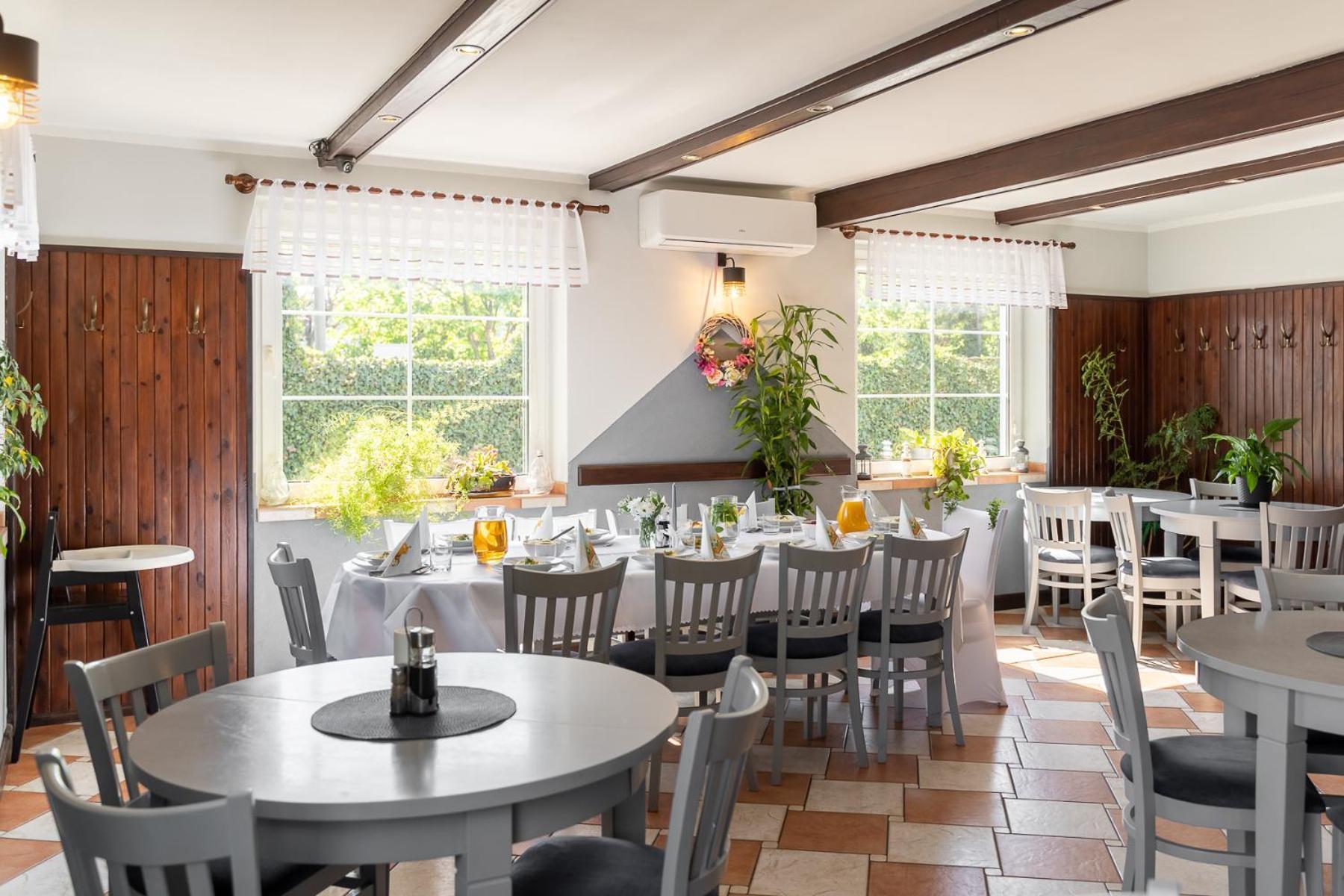 Tawerna "Cicha Przystan" Bed and Breakfast Zielona Góra Eksteriør billede