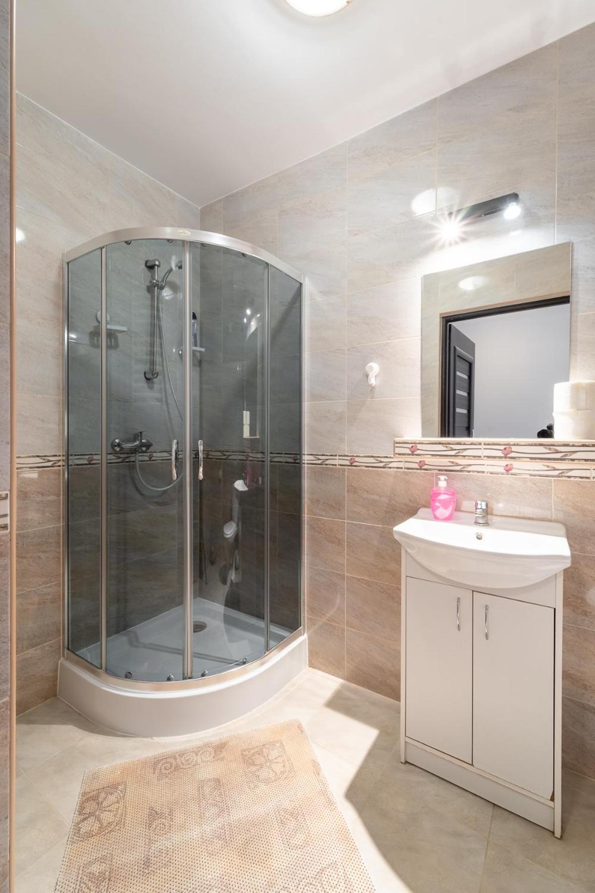 Tawerna "Cicha Przystan" Bed and Breakfast Zielona Góra Eksteriør billede