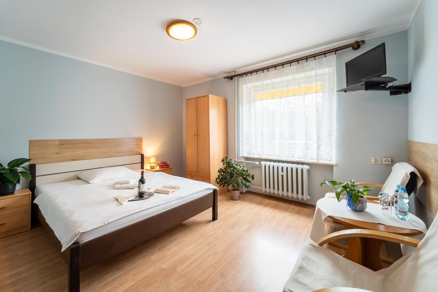 Tawerna "Cicha Przystan" Bed and Breakfast Zielona Góra Eksteriør billede